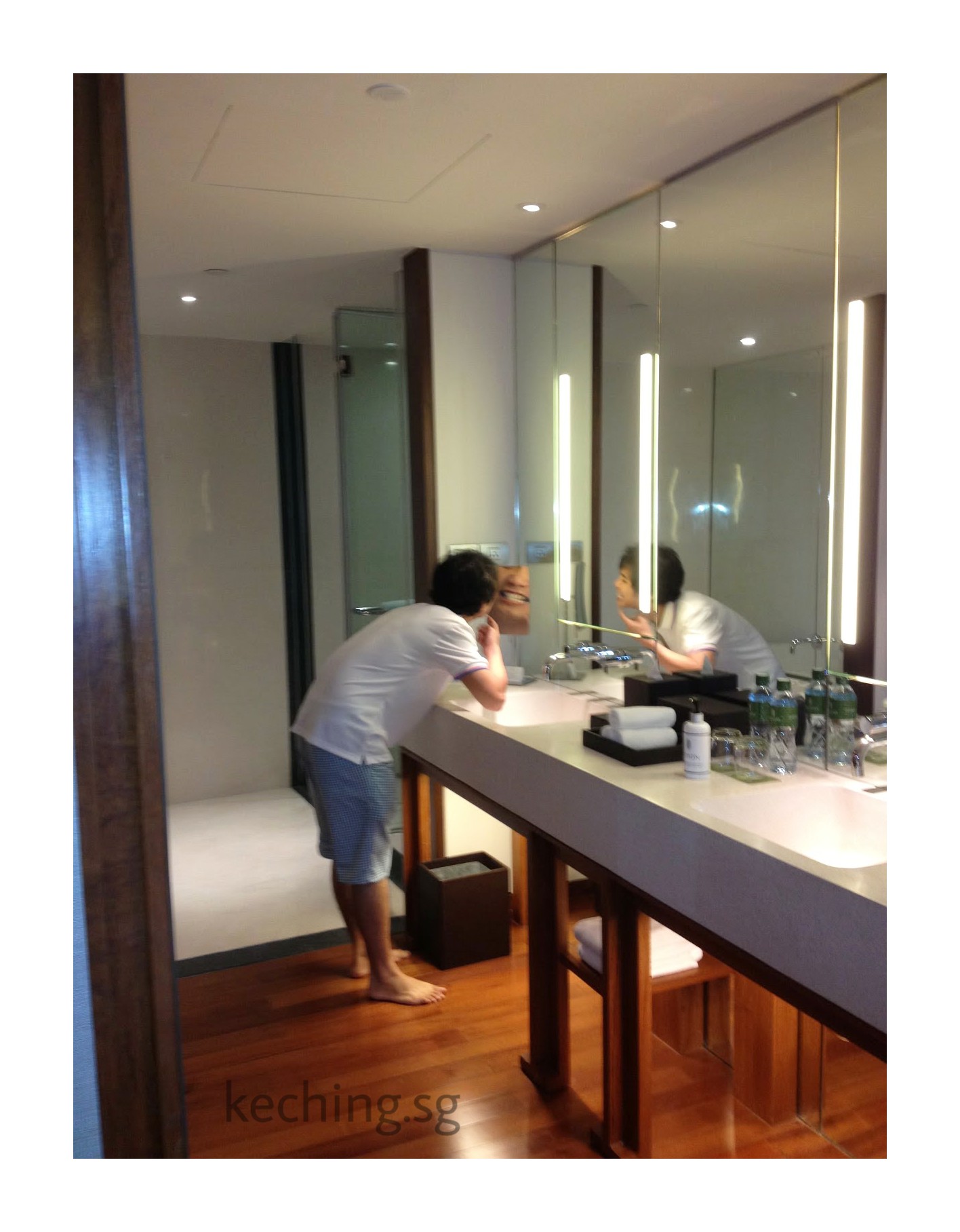 hansar bangkok hotel standard suite