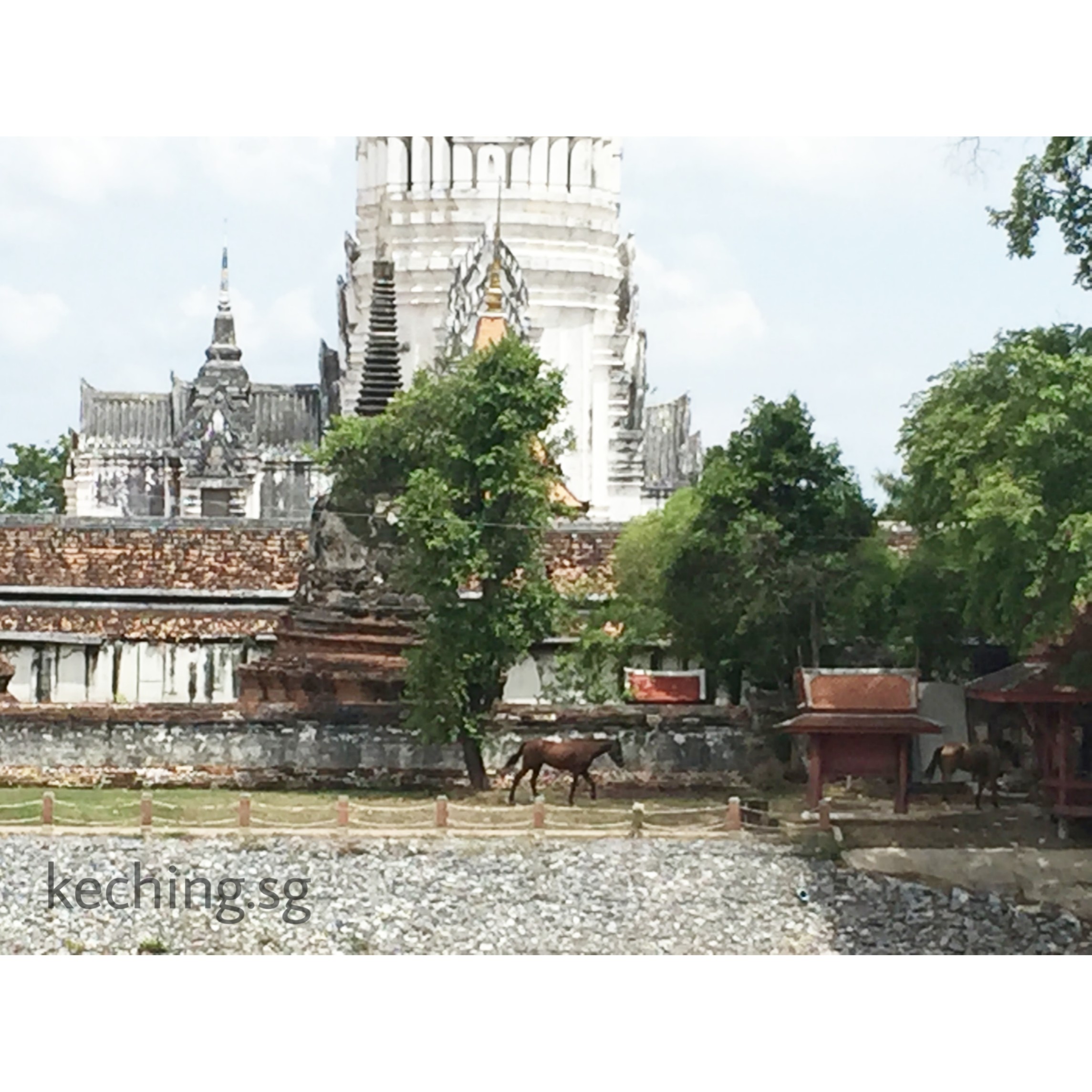 sala ayutthaya river view